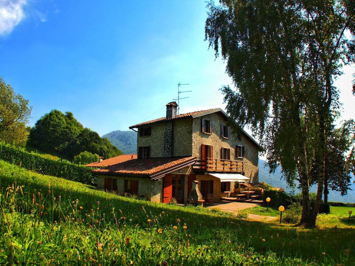 Вилла Casa Vacanza Pratolungo Zogno Экстерьер фото